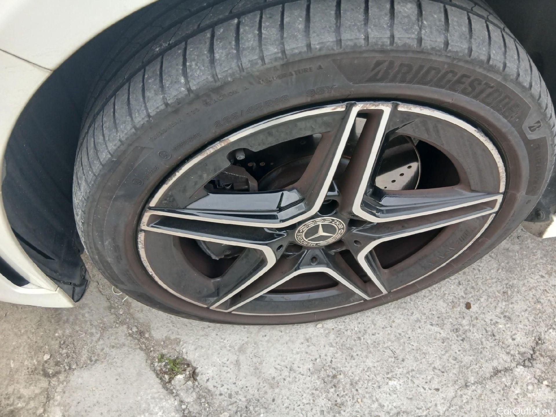  Mercedes  A-Klasse Clase A A 250 e (177.086)Premium-Pack 1.3 AMG Line 220CV AT8 E6d #15