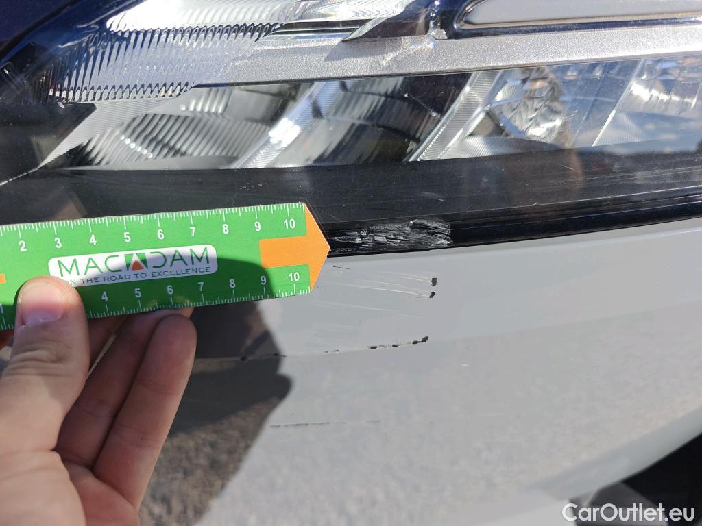  Nissan  Qashqai NISSAN  / 2021 / 5P / todoterreno DIG-T 103kW mHEV 4x2 Premiere Edition(SL) #2