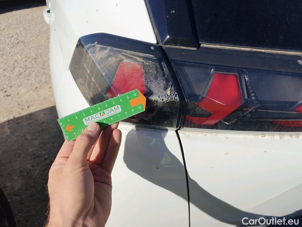  Peugeot  2008  Allure Pack 1.5 HDi 110CV MT6 E6d #3