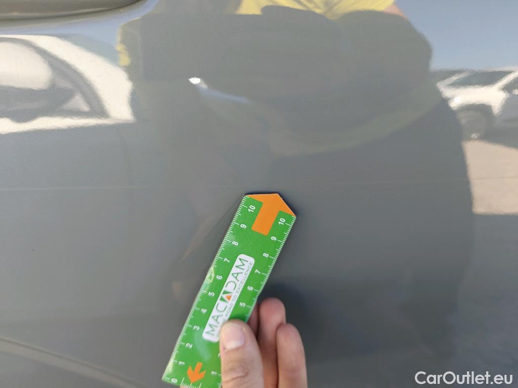  Nissan  Qashqai NISSAN  / 2021 / 5P / todoterreno DIG-T 103kW mHEV 4x2 Premiere Edition(SL) #22