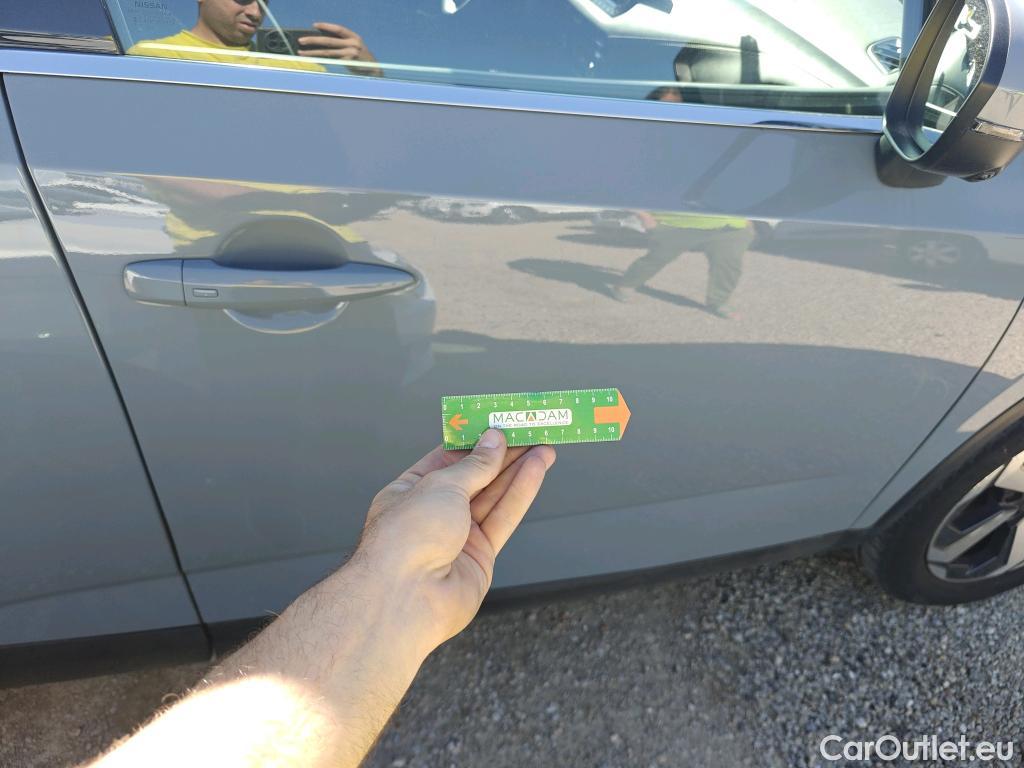  Nissan  Qashqai NISSAN  / 2021 / 5P / todoterreno DIG-T 103kW mHEV 4x2 Premiere Edition(SL) #23