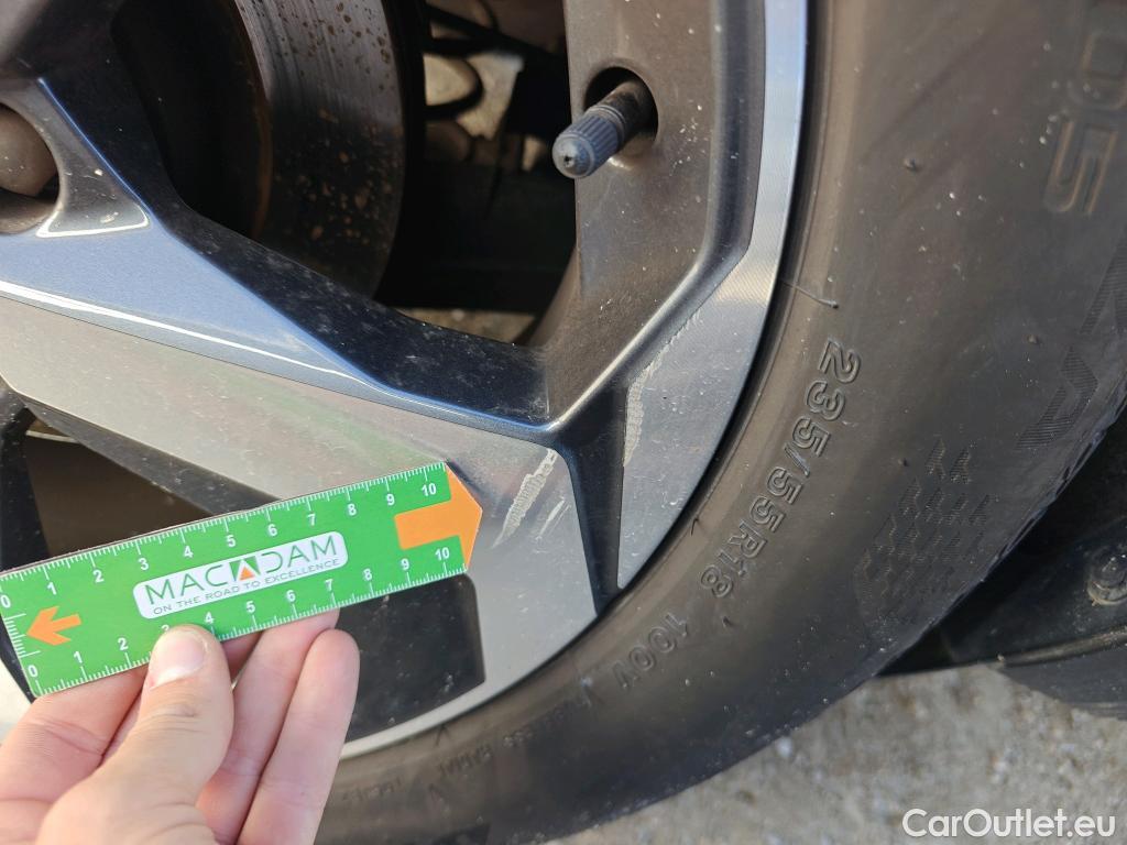  Nissan  Qashqai NISSAN  / 2021 / 5P / todoterreno DIG-T 103kW mHEV 4x2 Premiere Edition(SL) #6