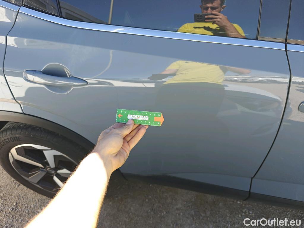  Nissan  Qashqai NISSAN  / 2021 / 5P / todoterreno DIG-T 103kW mHEV 4x2 Premiere Edition(SL) #21