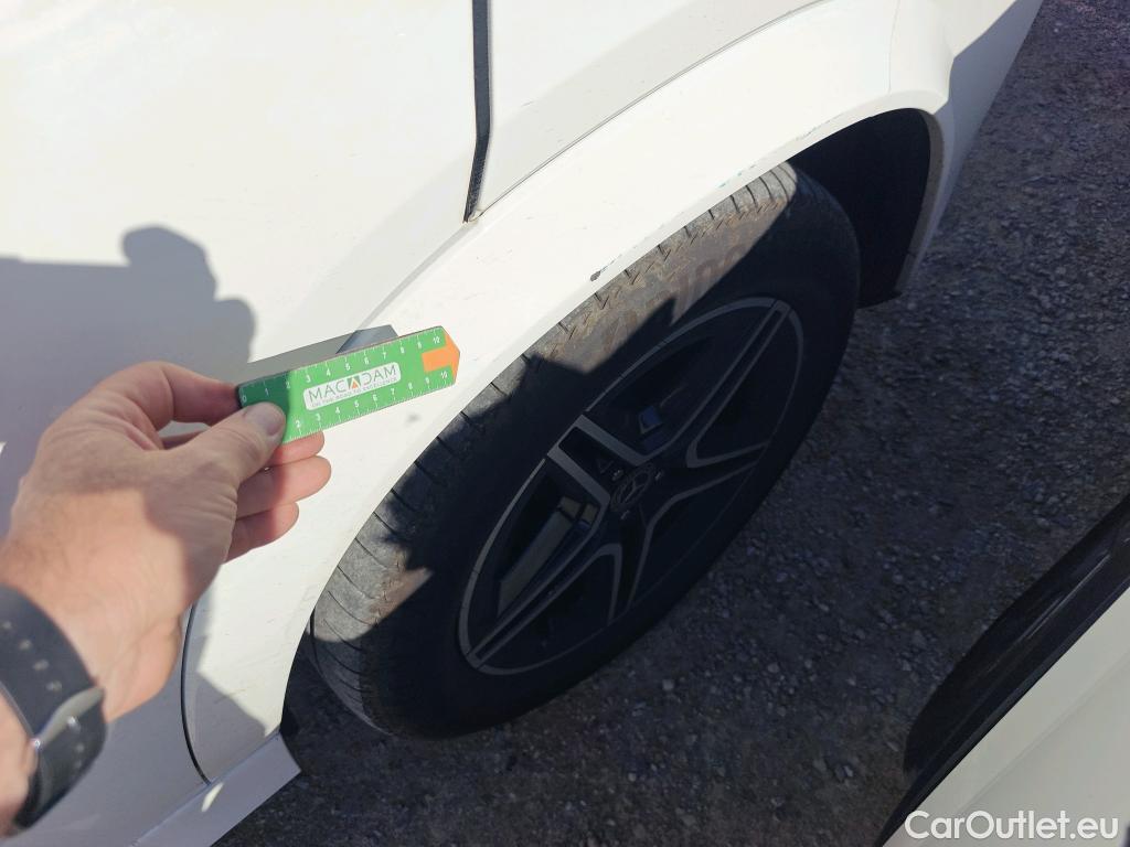  Mercedes  G-Klasee MERCEDES-BENZ GLE / 2018 / 5P / todoterreno GLE 350 de 4MATIC (Híbrido Enchufable) #24