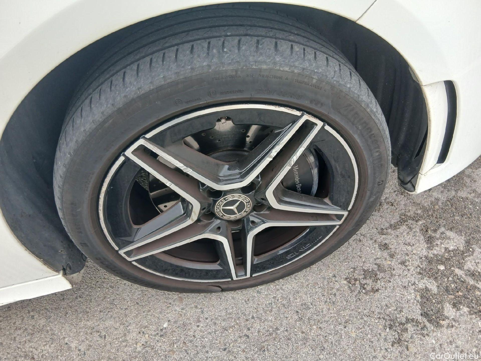  Mercedes  A-Klasse Clase A A 250 e (177.086)Premium-Pack 1.3 AMG Line 220CV AT8 E6d #4