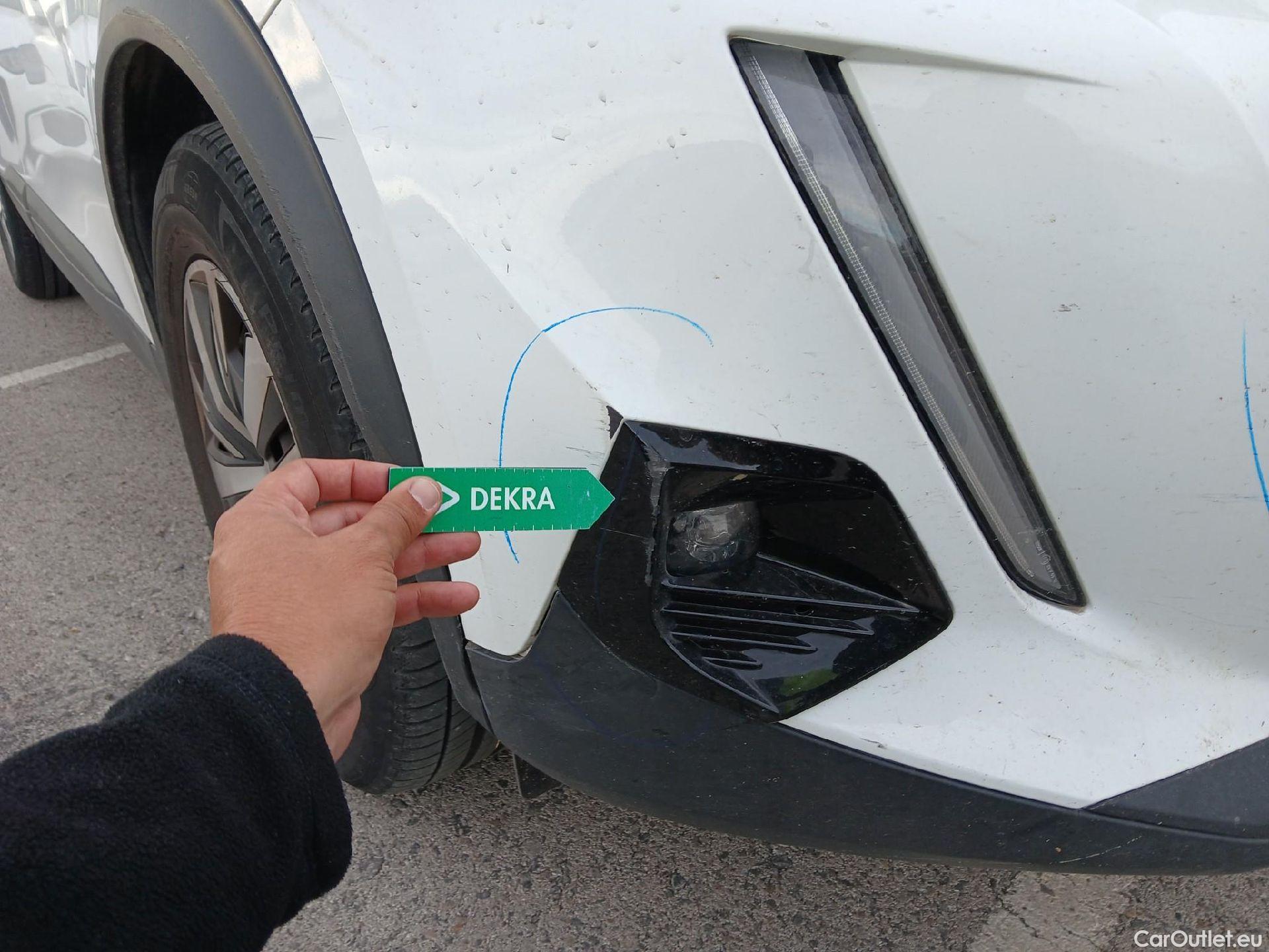  Peugeot  2008 PEUGEOT  / 2019 / 5P / todoterreno Active Puretech 100 S&S BVM6 #15