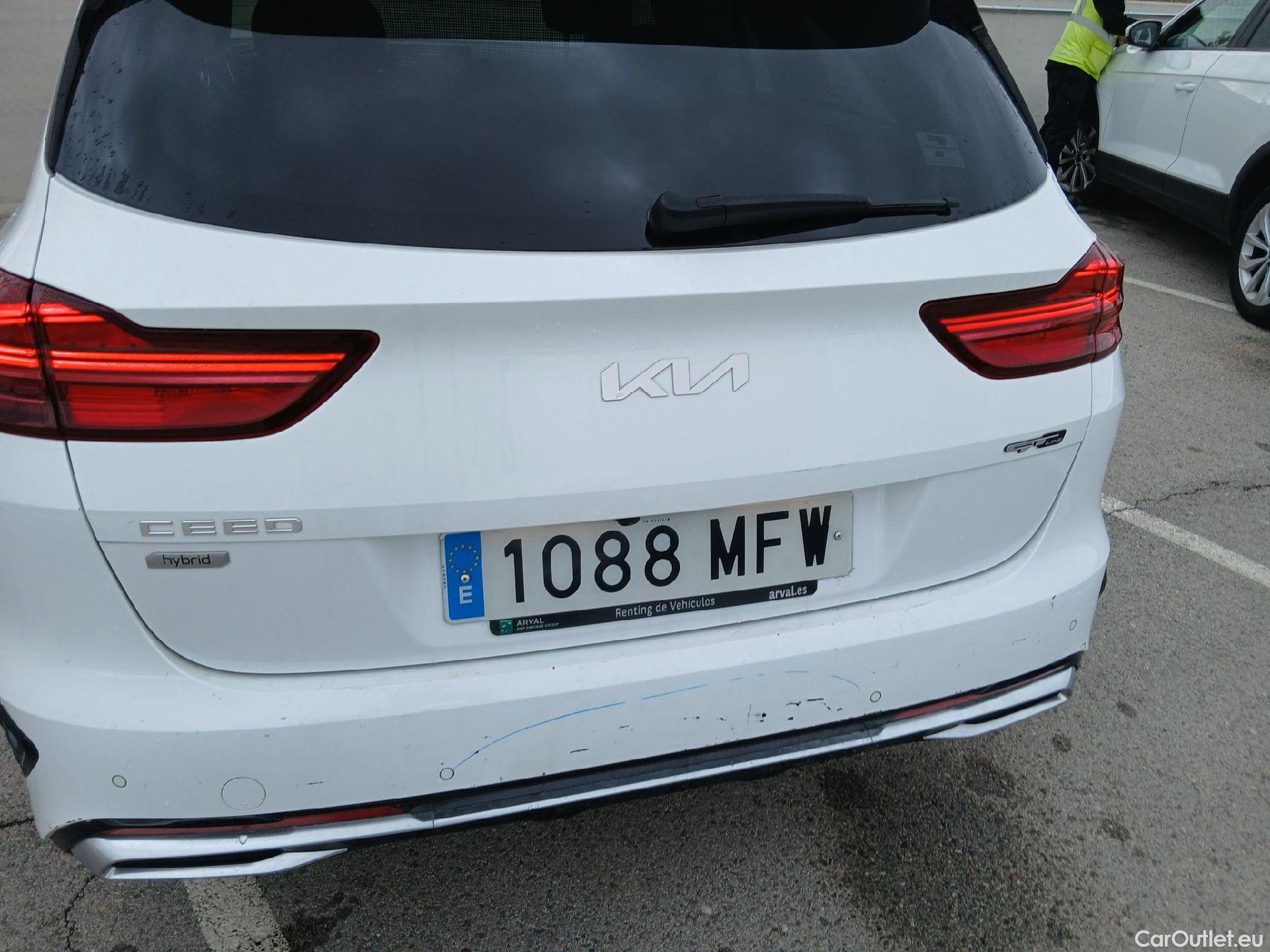  KIA  Cee'd Ceed Sportswagon GT Line 1.5 T-GDI 160CV AT7 E6d #15