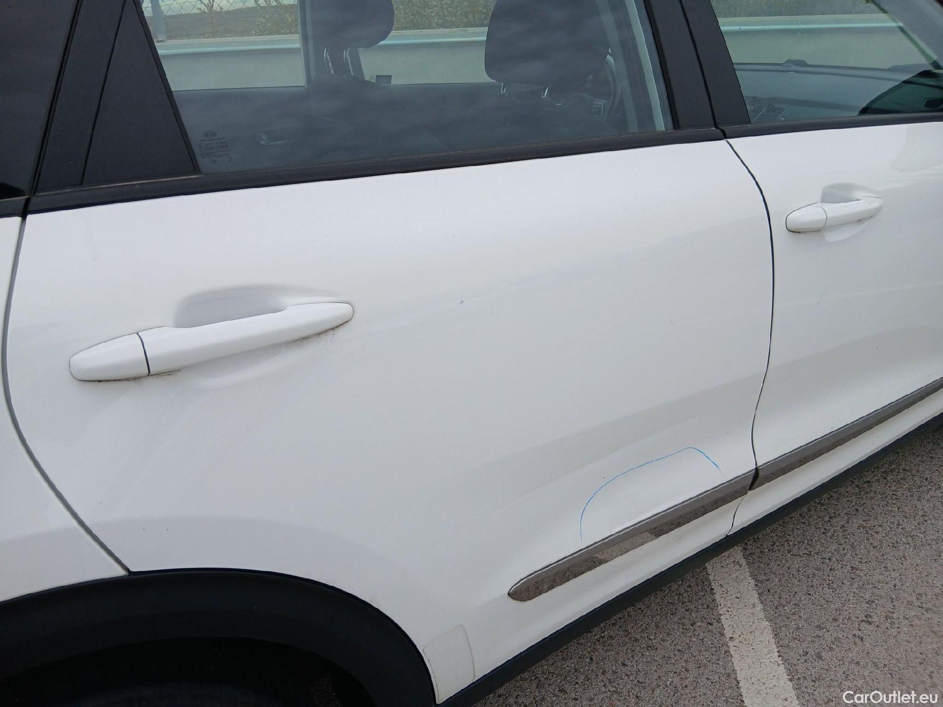  KIA  Niro KIA  Hïbrido Enchufable / 2016 / 5P / crossover 1.6 GDi Híbrido Enchufable 104kW Drive #19