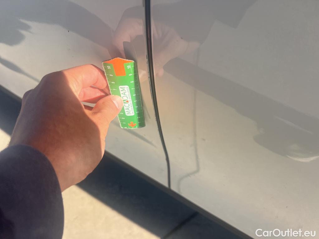  Mini  Cooper MINI MINI / 2014 / 5P / berlina con portón ONE 5 PUERTAS (CX) #17