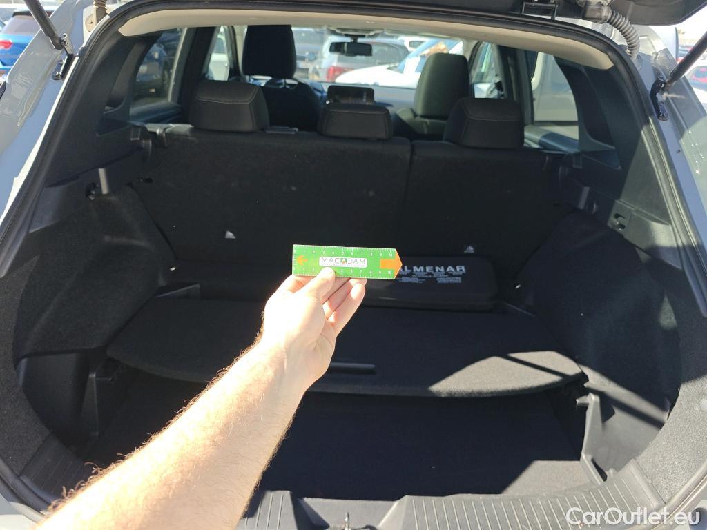  Nissan  Qashqai NISSAN  / 2021 / 5P / todoterreno DIG-T 103kW mHEV 4x2 Premiere Edition(SL) #4