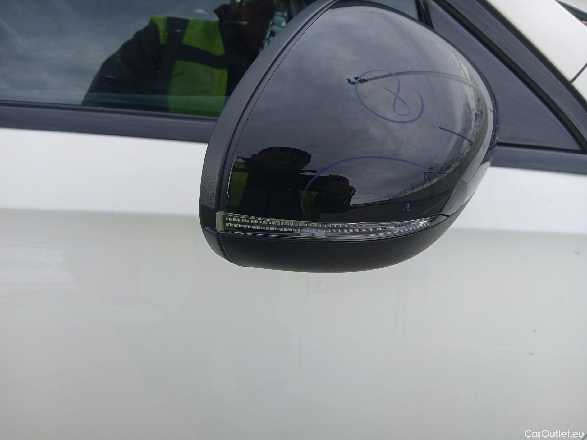  Mercedes  A-Klasse Clase A A 250 e (177.086)Premium-Pack 1.3 AMG Line 220CV AT8 E6d #24