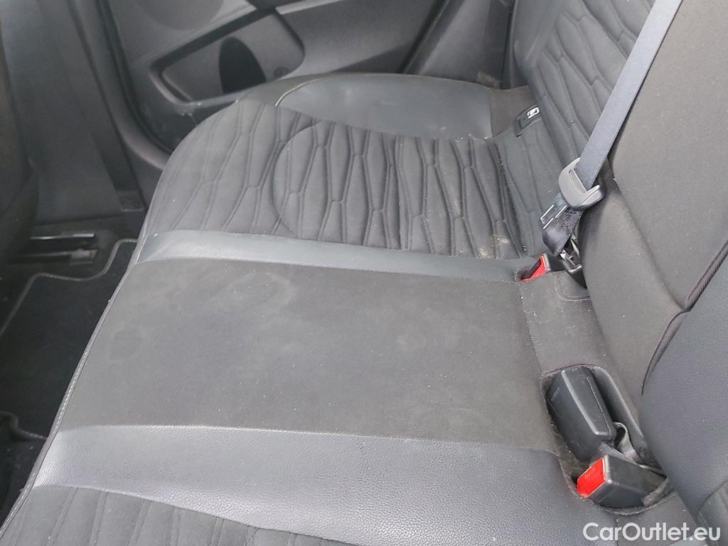  KIA  XCeed KIA  / 2022 / 5P / todoterreno 1.5 MHEV GT-line 118kW (160CV) DCT #12