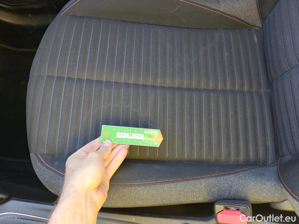  Peugeot  208 PEUGEOT  / 2019 / 5P / berlina con portón PureTech 73kW (100CV) Active Pack #5