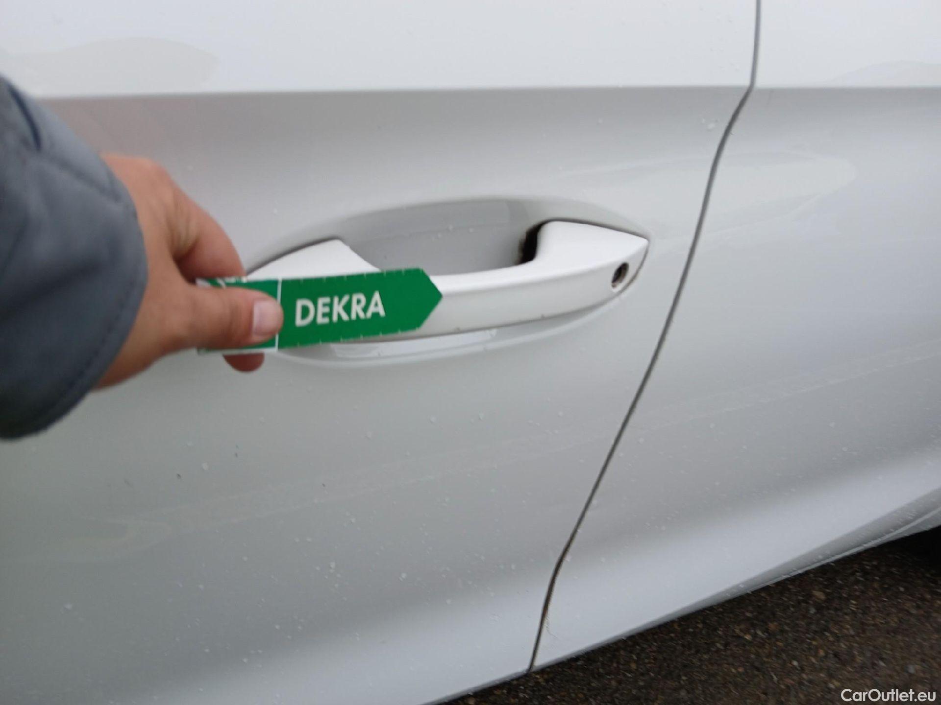  Land Rover  Discovery SEAT Nuevo León / 2020 / 5P / berlina con portón 1.5 TSI 96kW S&S Style Go(SP) #20