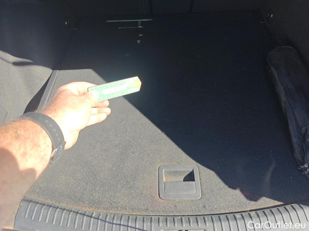  Seat  Leon SEAT Nuevo León / 2020 / 5P / familiar SP 1.5 TSI 96kW S&S Style Go(SP) #20