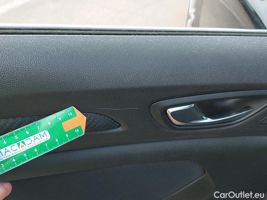  Renault  Megane RENAULT Mégane / 2015 / 5P / berlina con portón Business Energy dCi 81kW (110CV) #28