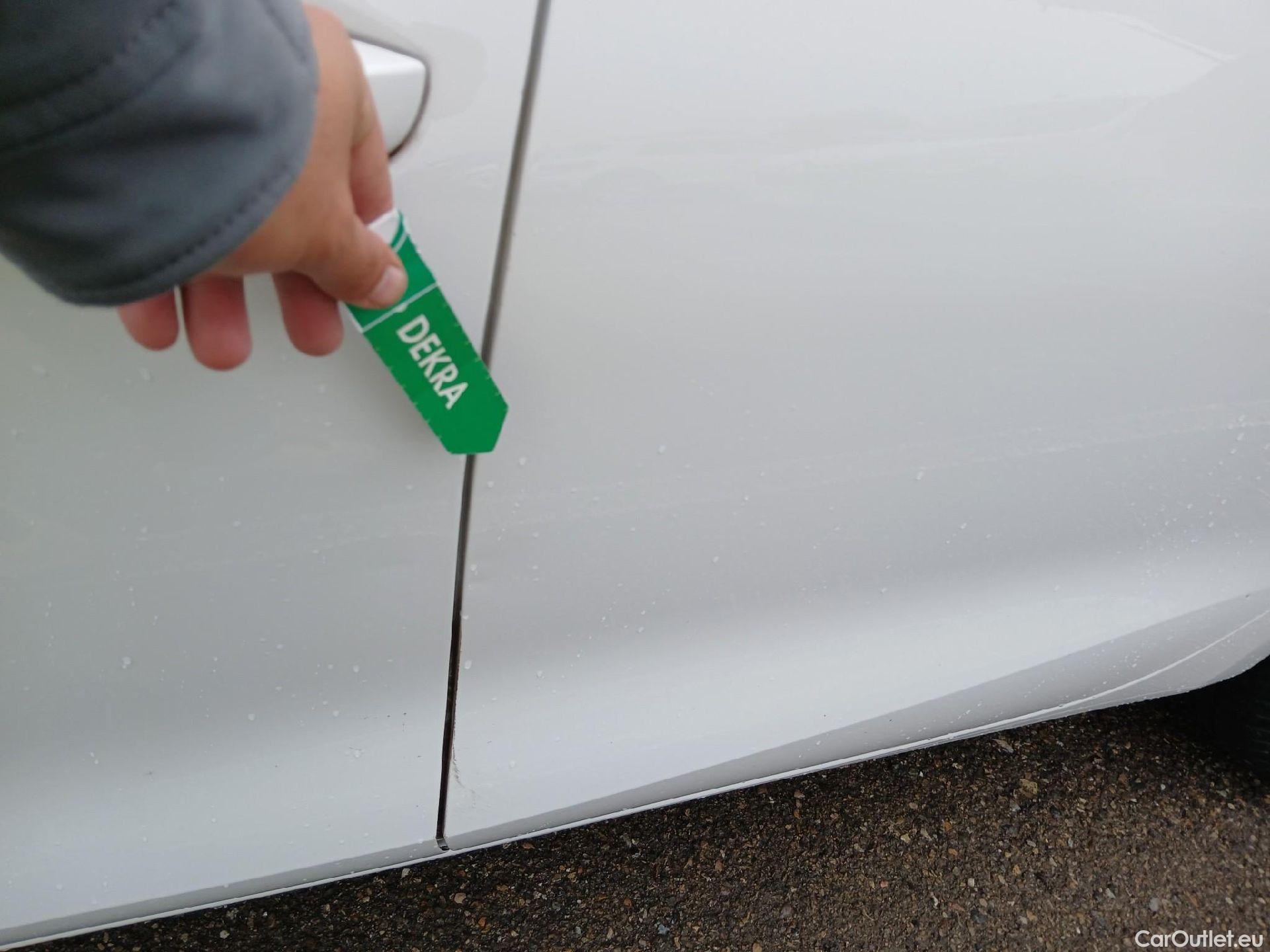  Land Rover  Discovery SEAT Nuevo León / 2020 / 5P / berlina con portón 1.5 TSI 96kW S&S Style Go(SP) #22