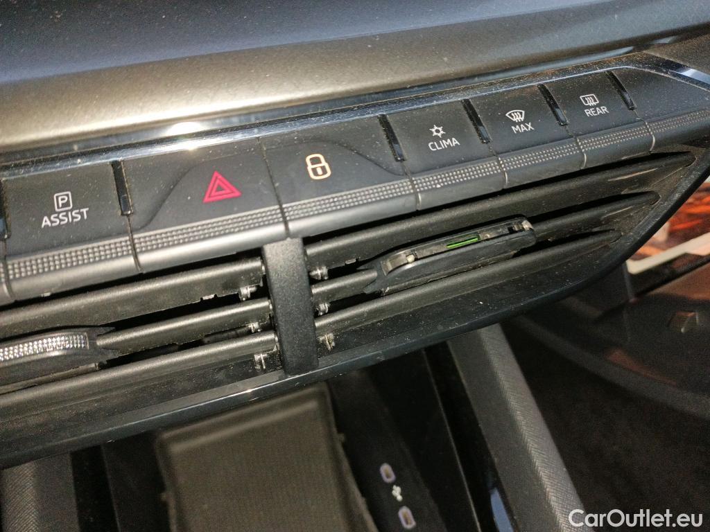  Skoda  Octavia SKODA  / 2020 / 5P / berlina con portón 2.0 TDI 110kW (150CV) Manual Ambition #4