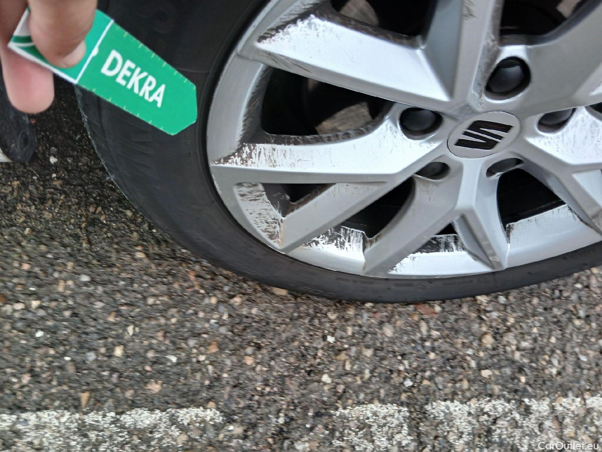  Land Rover  Discovery SEAT Nuevo León / 2020 / 5P / berlina con portón 1.5 TSI 96kW S&S Style Go(SP) #41