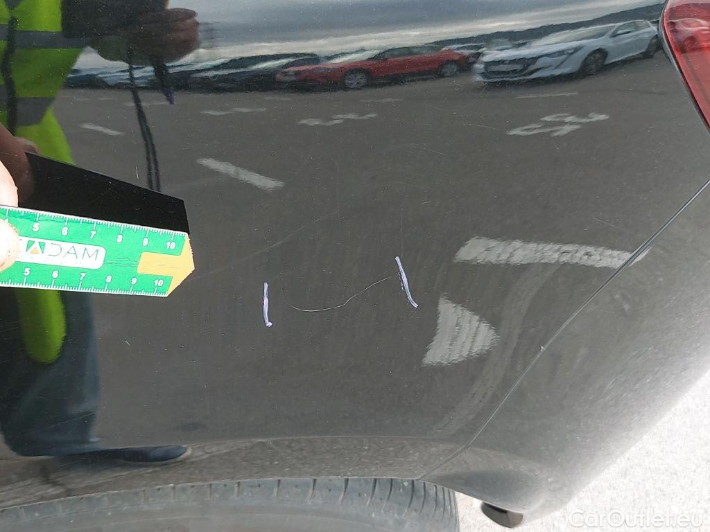  Renault  Megane RENAULT Mégane / 2015 / 5P / berlina con portón Business Energy dCi 81kW (110CV) #5