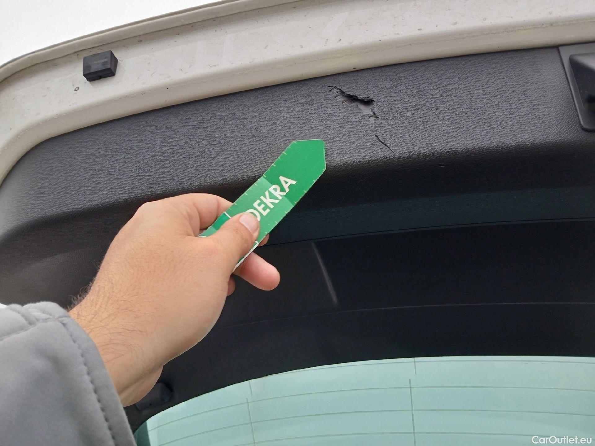  Land Rover  Discovery SEAT Nuevo León / 2020 / 5P / berlina con portón 1.5 TSI 96kW S&S Style Go(SP) #9