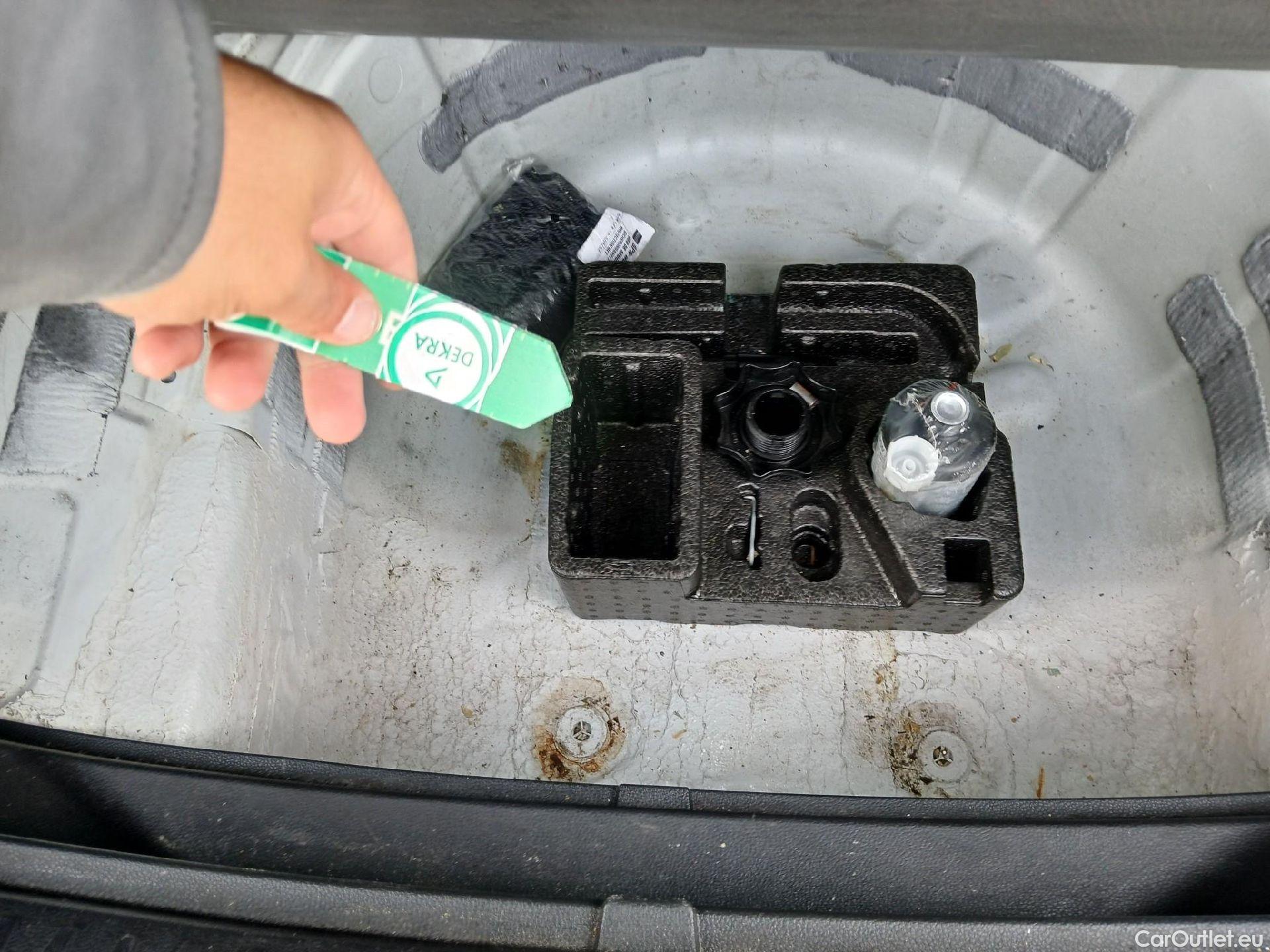  Seat  Arona SEAT  / 2017 / 5P / todoterreno 1.0 TSI 81kW (110CV) Style Plus (AC) #17