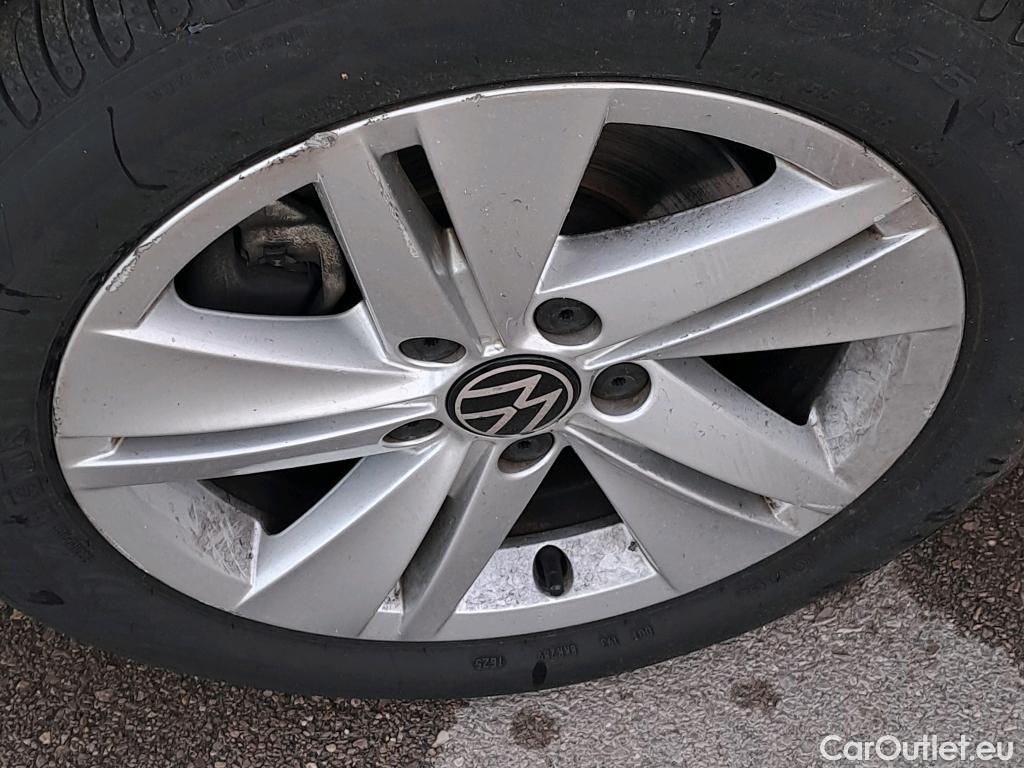  Volkswagen  Golf  VOLKSWAGEN / 2020 / 5P / berlina con portón Life 1.0 eTSI 81kW (110CV) DSG #6