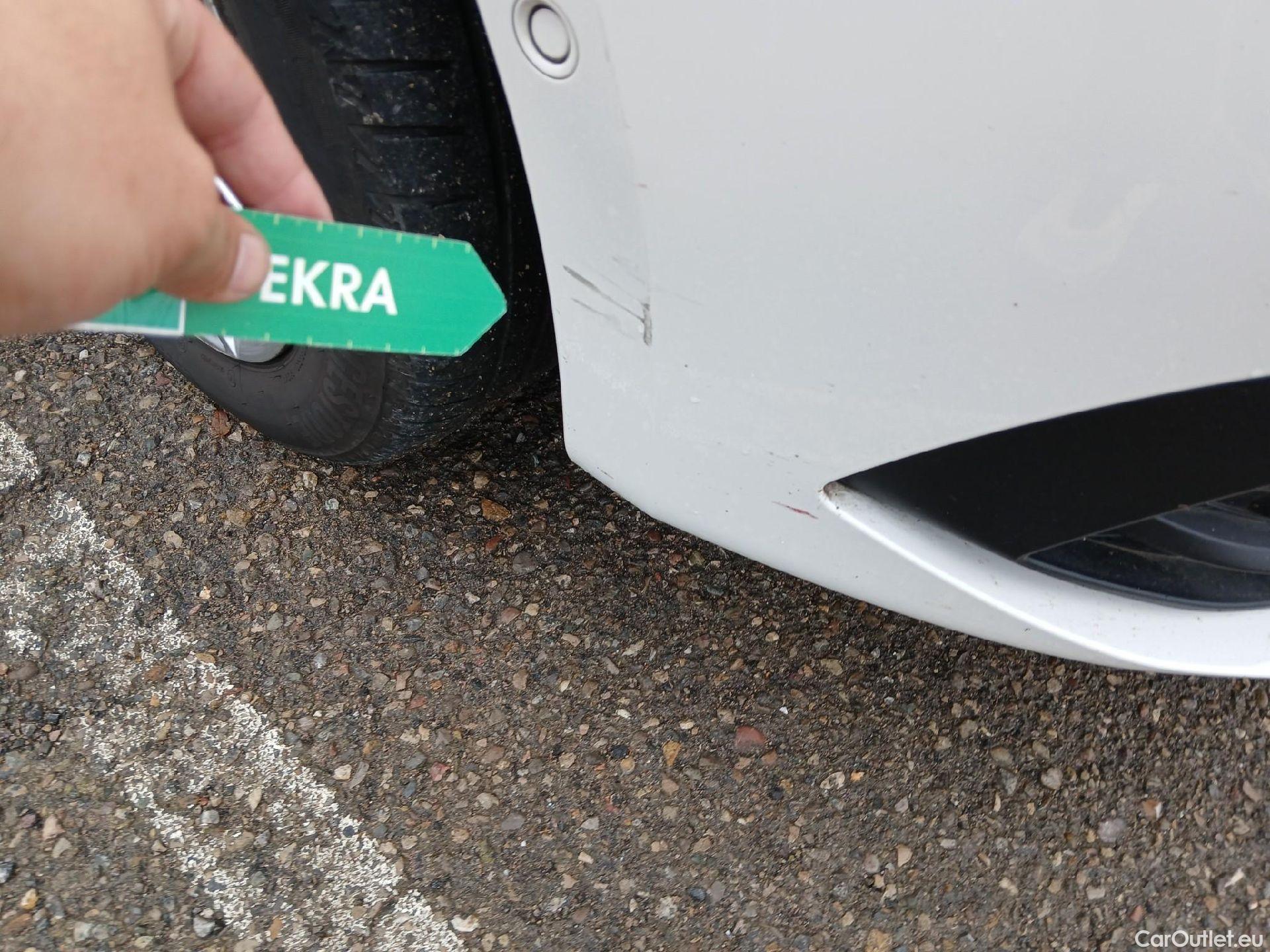  Land Rover  Discovery SEAT Nuevo León / 2020 / 5P / berlina con portón 1.5 TSI 96kW S&S Style Go(SP) #13