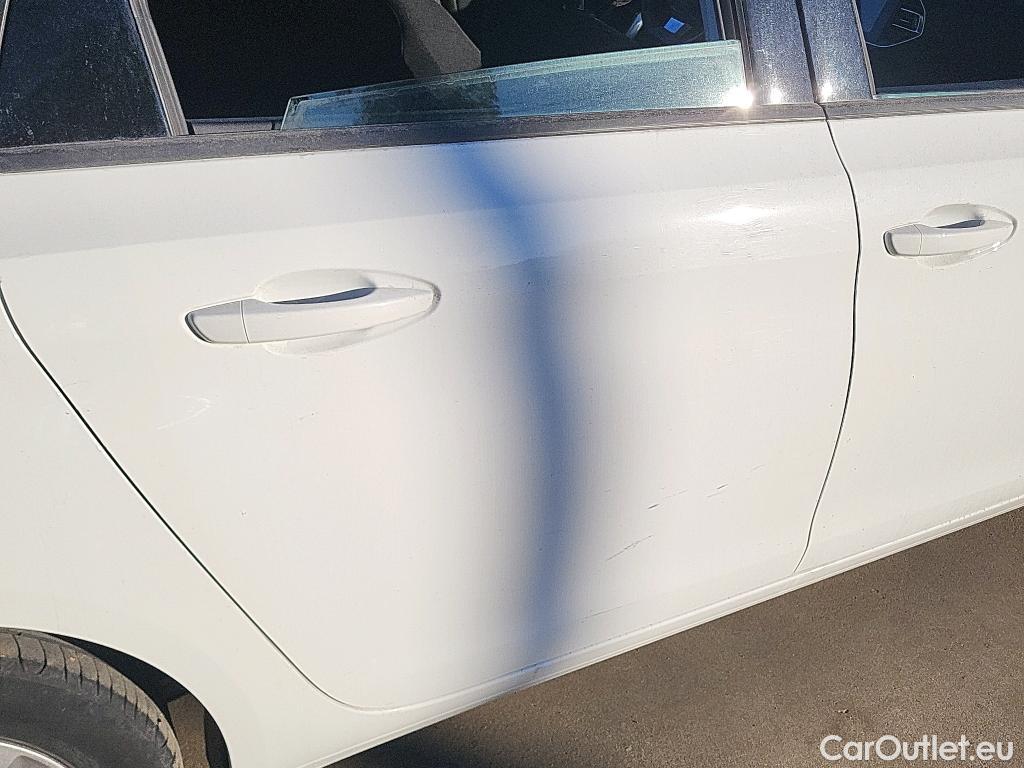  Peugeot  308 PEUGEOT  / 2017 / 5P / familiar SW Active Pack BlueHDi 130 S&S (AC2) #11