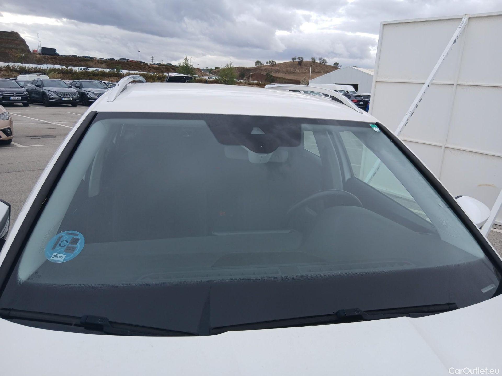  Skoda  KAMIQ SKODA  1.0 TSI 81kW (110CV) DSG Ambition (CX) #8