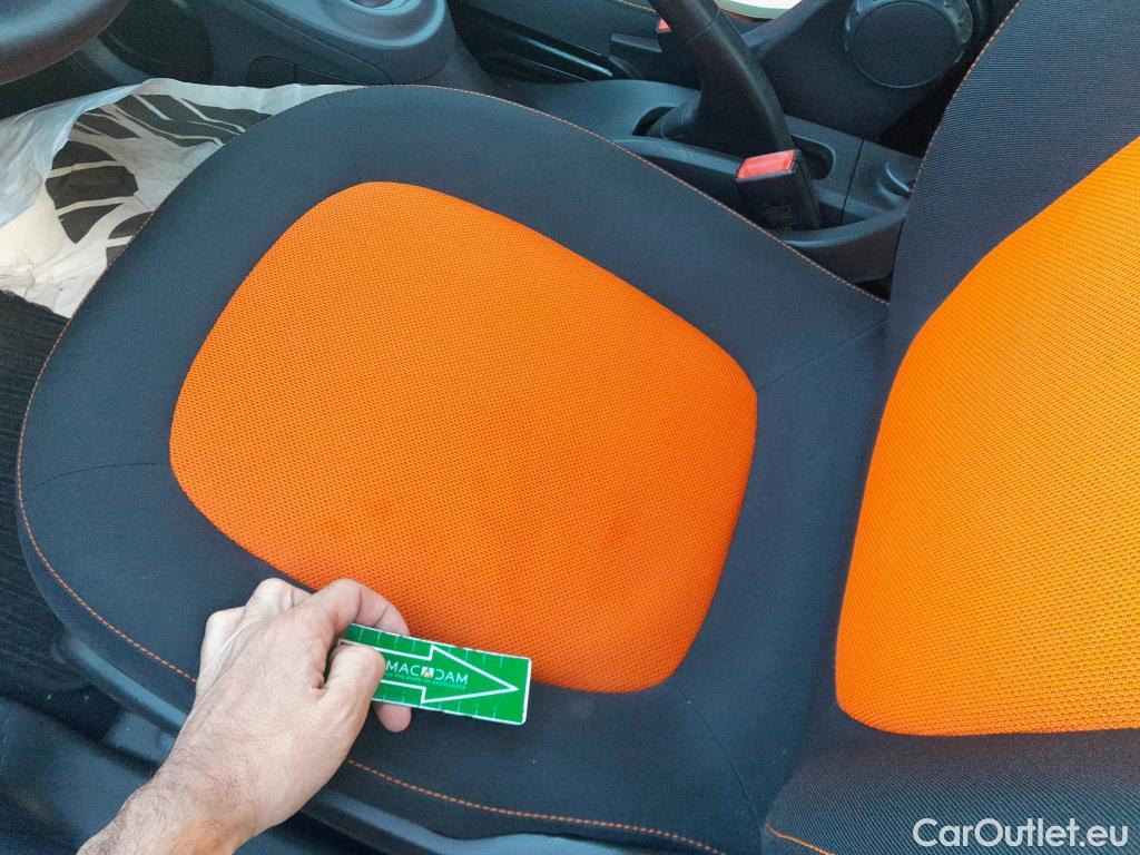  Smart  ForTwo  coupe (453.342)(52kW) 1.0 70CV AT6 E6 #7