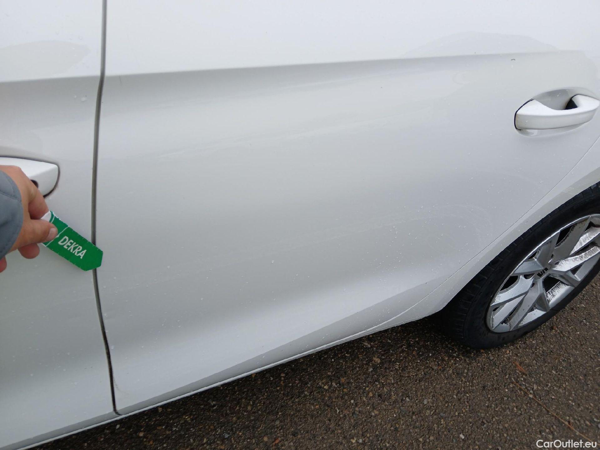  Land Rover  Discovery SEAT Nuevo León / 2020 / 5P / berlina con portón 1.5 TSI 96kW S&S Style Go(SP) #23