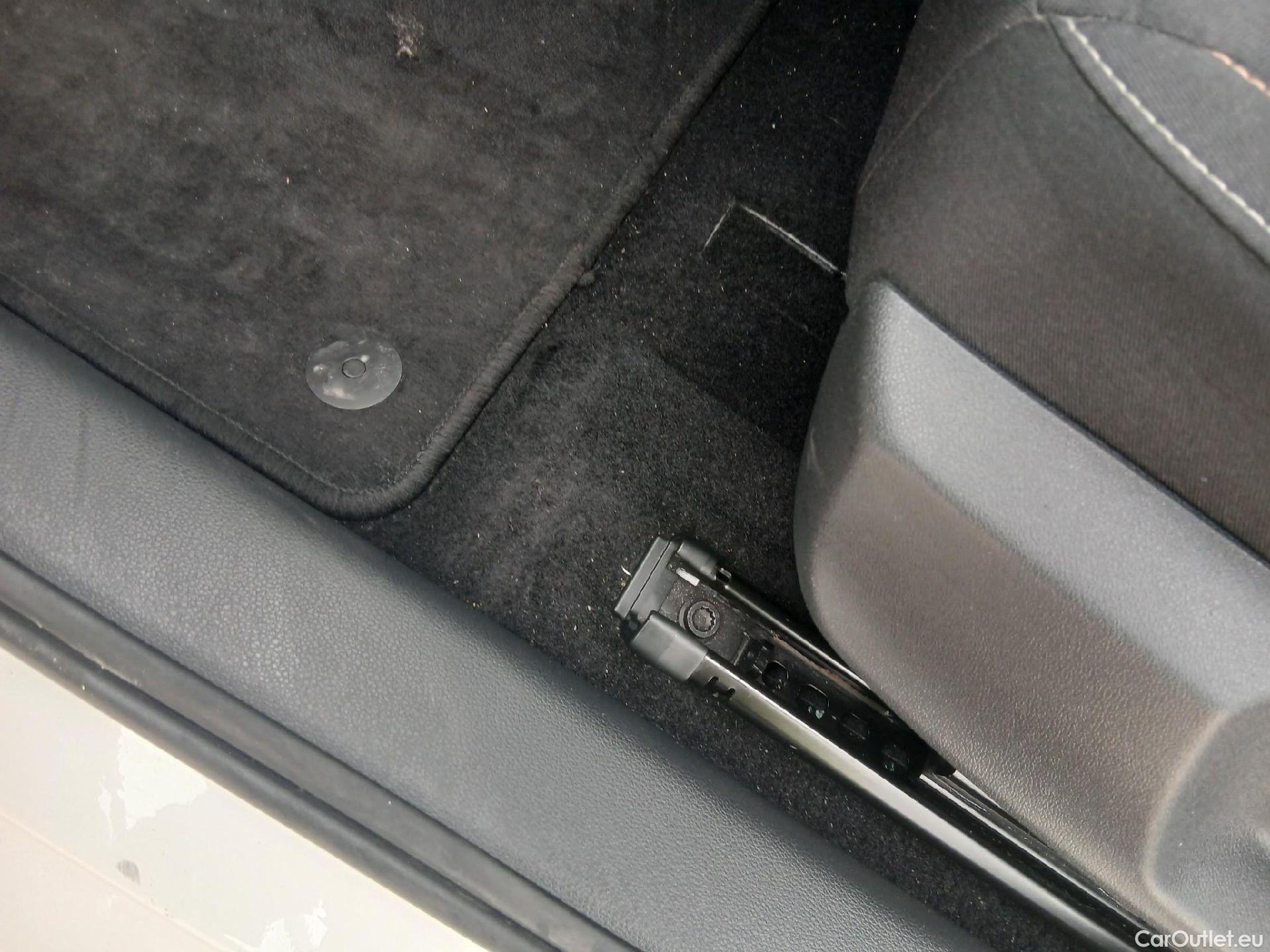  Skoda  KAMIQ SKODA  1.0 TSI 81kW (110CV) DSG Ambition (CX) #2