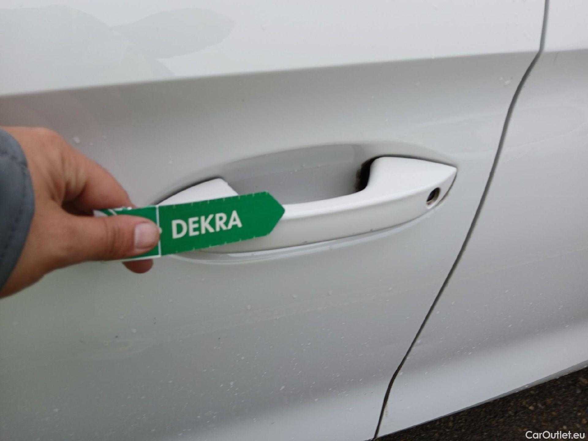  Land Rover  Discovery SEAT Nuevo León / 2020 / 5P / berlina con portón 1.5 TSI 96kW S&S Style Go(SP) #21