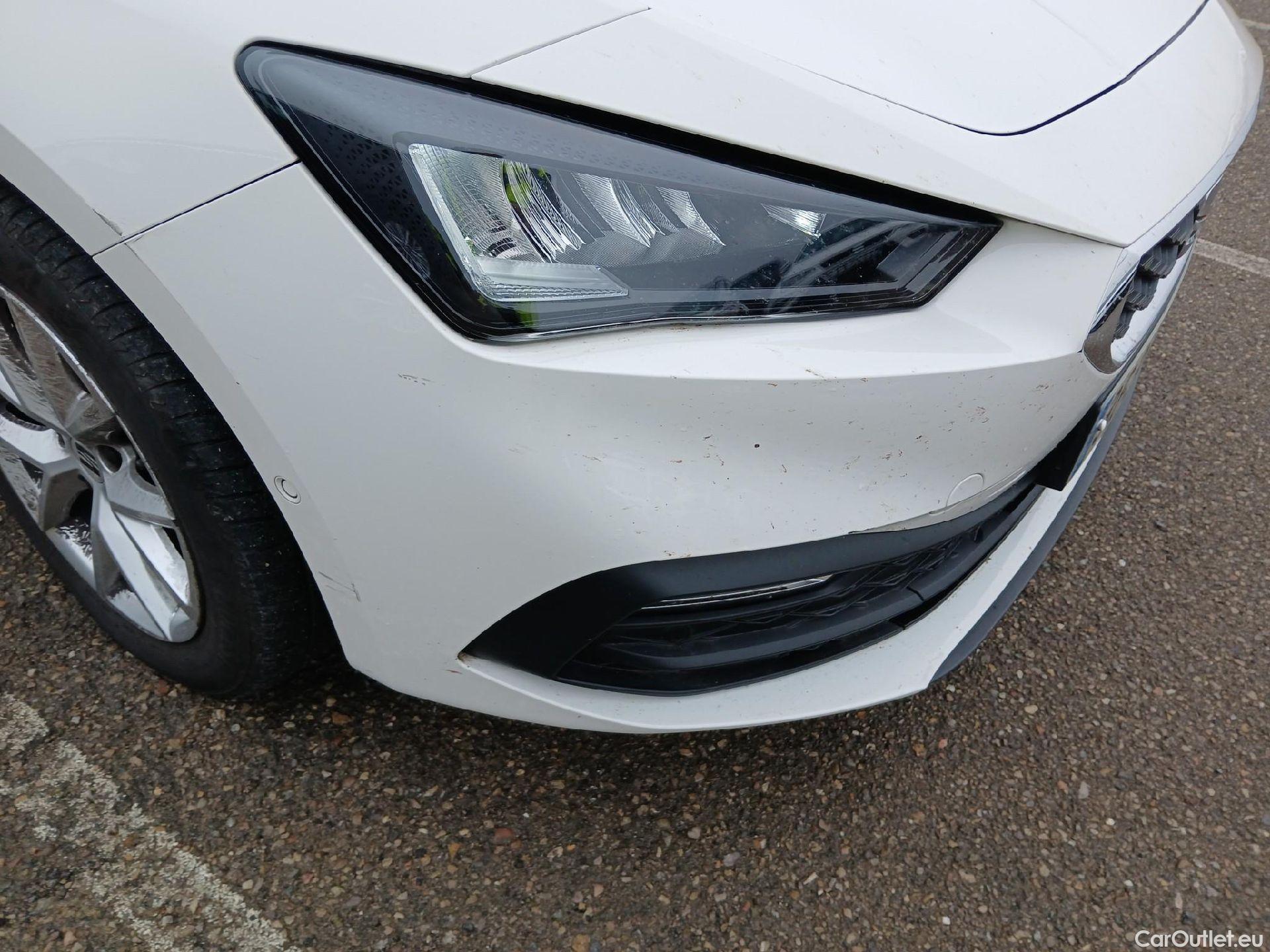  Land Rover  Discovery SEAT Nuevo León / 2020 / 5P / berlina con portón 1.5 TSI 96kW S&S Style Go(SP) #12