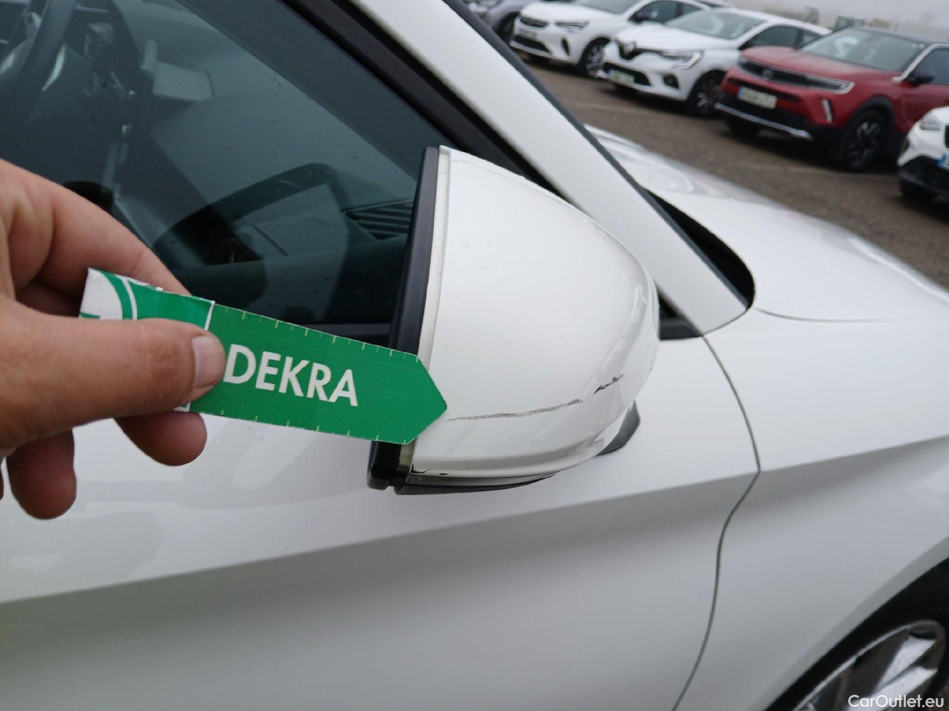  Land Rover  Discovery SEAT Nuevo León / 2020 / 5P / berlina con portón 1.5 TSI 96kW S&S Style Go(SP) #37