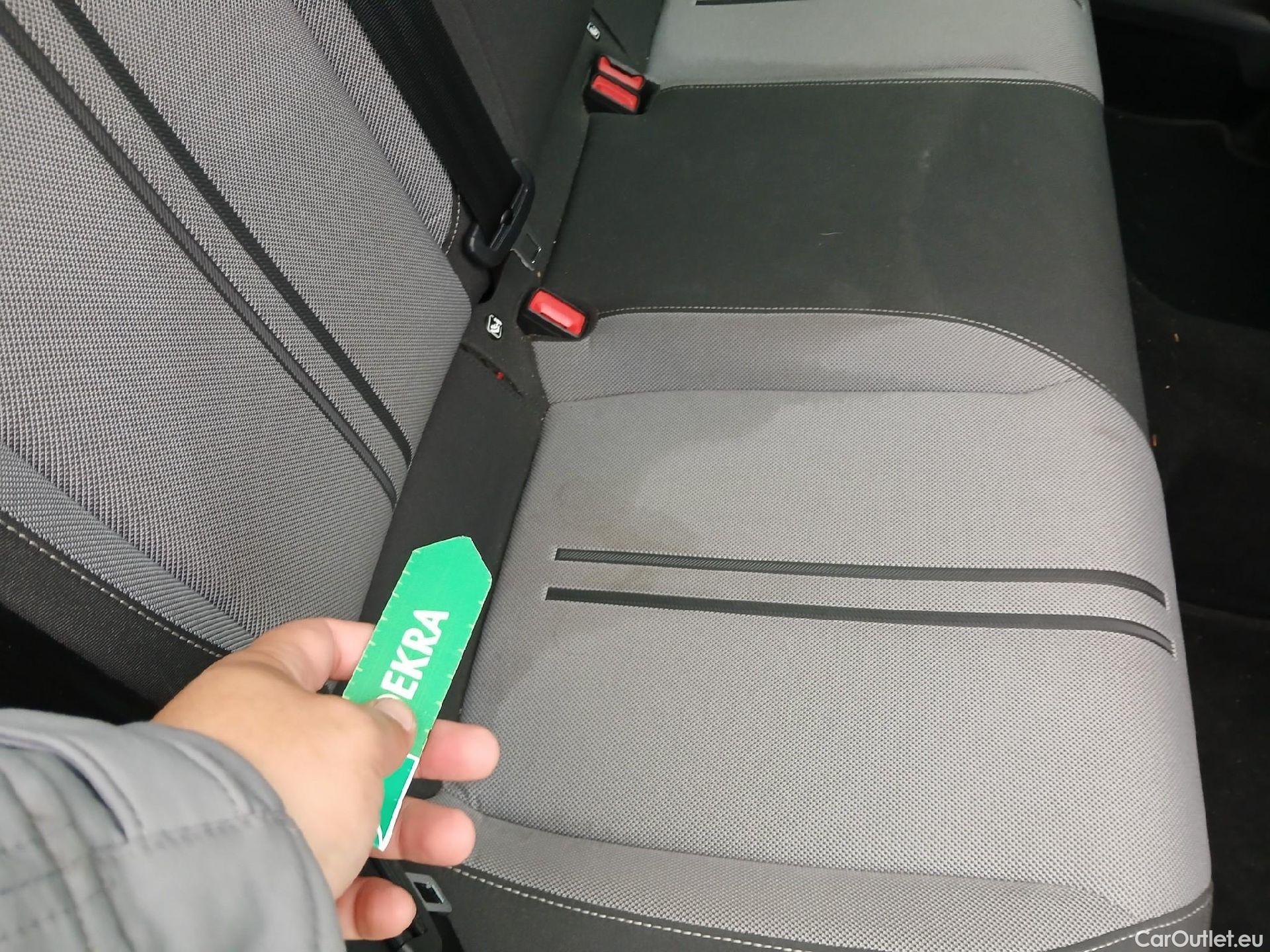  Land Rover  Discovery SEAT Nuevo León / 2020 / 5P / berlina con portón 1.5 TSI 96kW S&S Style Go(SP) #10