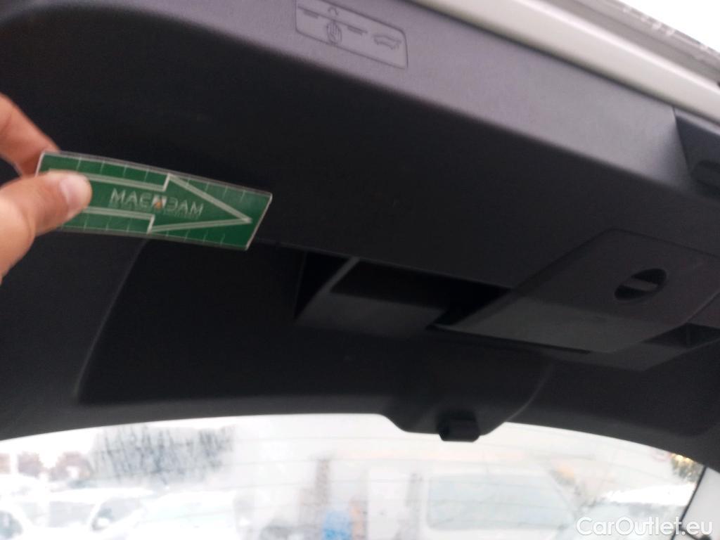  Volkswagen  Polo VOLKSWAGEN  / 2017 / 5P / berlina con portón Advance 1.0 TSI 70kW (95CV) #19