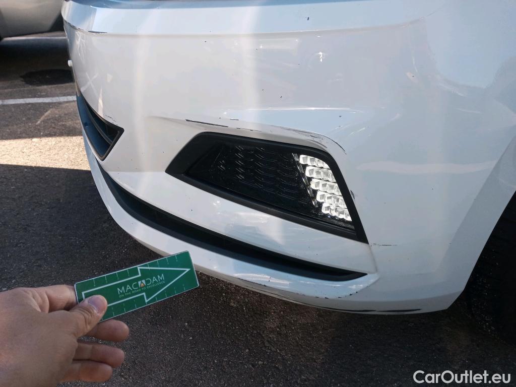  Volkswagen  Polo VOLKSWAGEN  / 2017 / 5P / berlina con portón Advance 1.0 TSI 70kW (95CV) #21