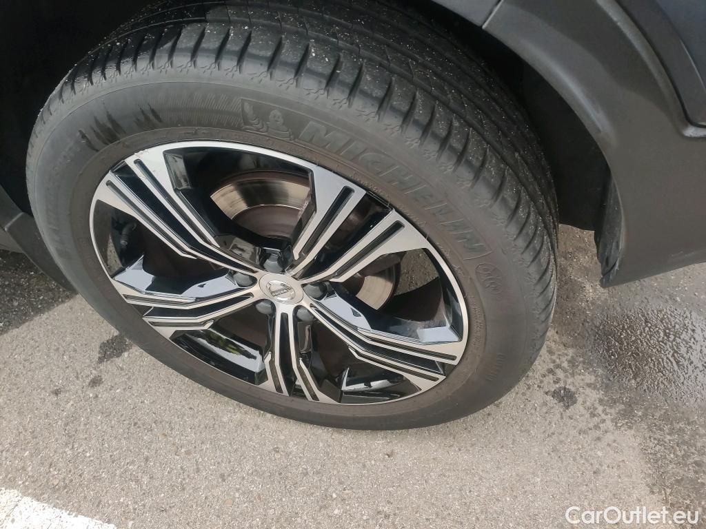  Volvo  XC 40 VOLVO XC40 / 2017 / 5P / todoterreno 1.5 T5 Twin Recharge Inscription Auto #1