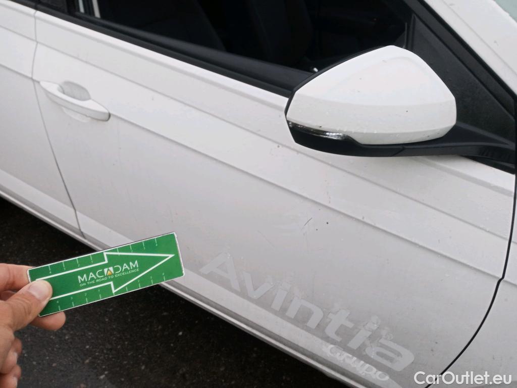  Volkswagen  Polo VOLKSWAGEN  / 2017 / 5P / berlina con portón Advance 1.0 TSI 70kW (95CV) #9