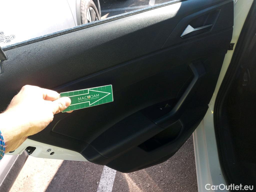  Volkswagen  Polo VOLKSWAGEN  / 2017 / 5P / berlina con portón Advance 1.0 TSI 70kW (95CV) #16