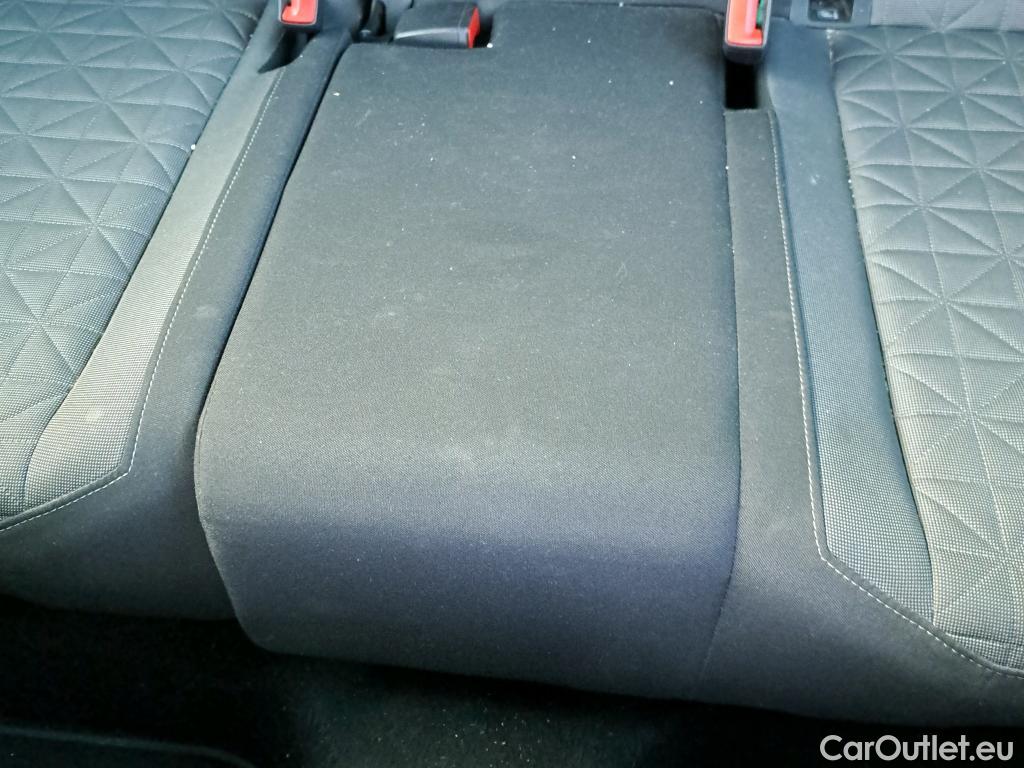  Volkswagen  Tiguan VOLKSWAGEN  / 2020 / 5P / todoterreno Life 2.0 TDI 110kW (150CV) DSG (AC2) #28