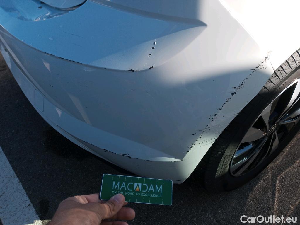  Volkswagen  Polo VOLKSWAGEN  / 2017 / 5P / berlina con portón Advance 1.0 TSI 70kW (95CV) #23