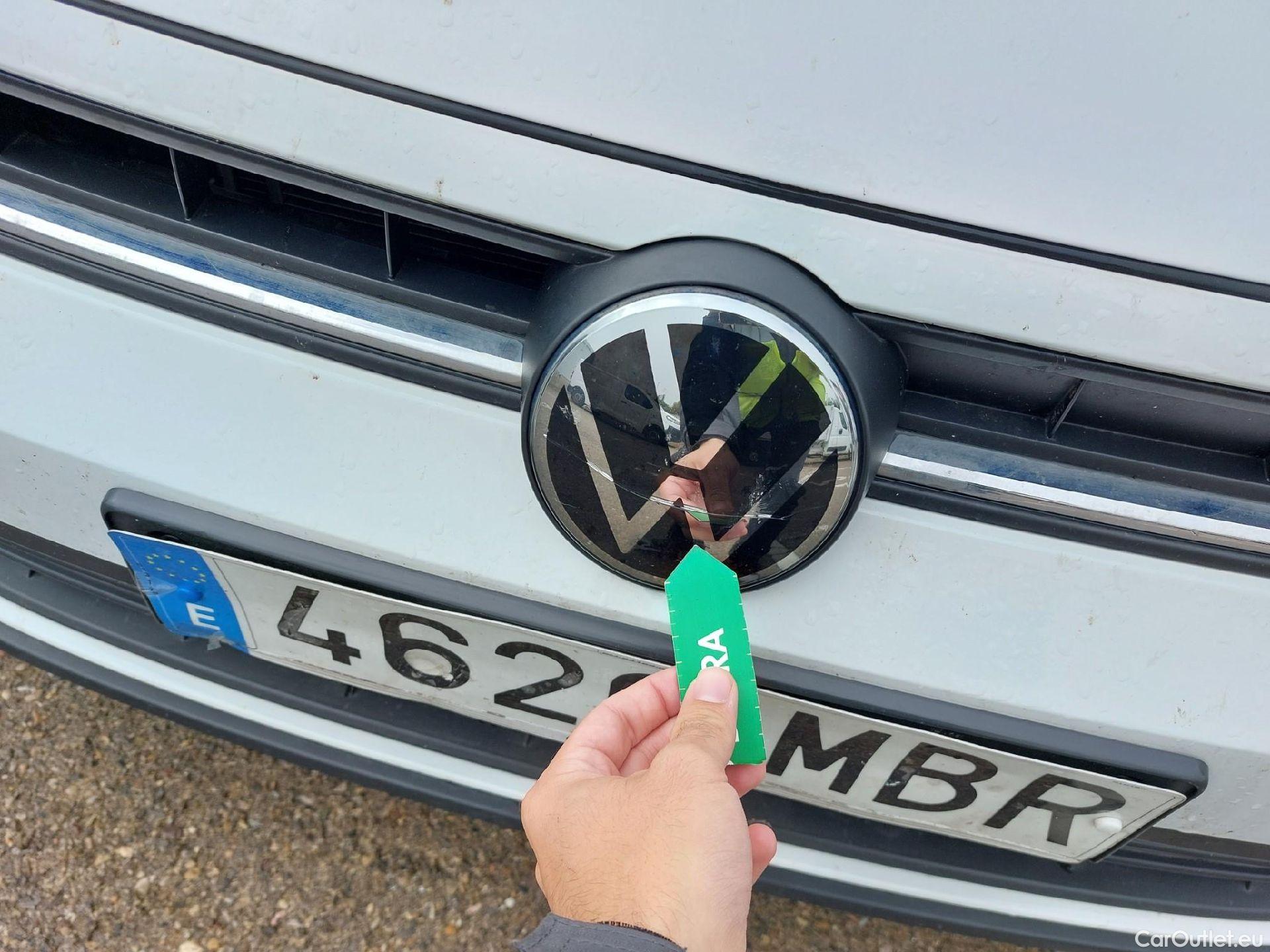  Volkswagen  Polo VOLKSWAGEN  / 2021 / 5P / berlina con portón Life 1.0 TSI 70kW (95CV) #2