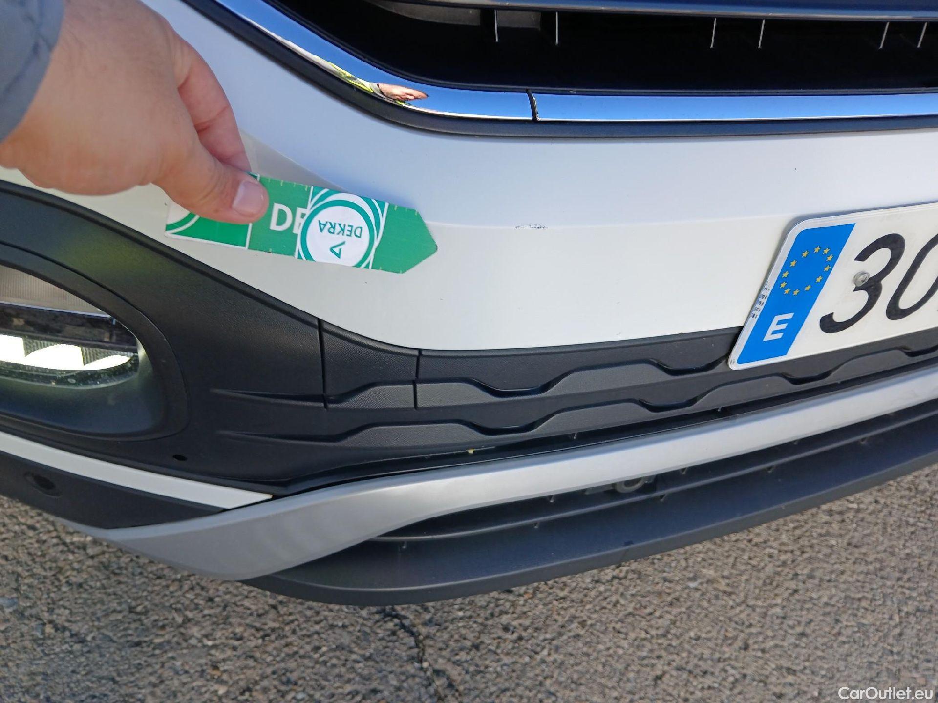  Volkswagen  T-CROSS VOLKSWAGEN  / 2018 / 5P / todoterreno Advance 1.0 TSI 85kW (115CV) DSG (AC) #4