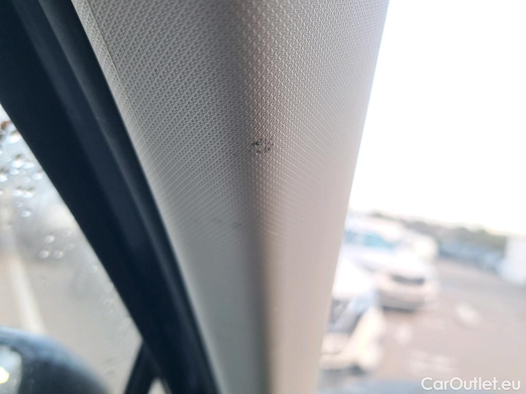  Volkswagen  Tiguan VOLKSWAGEN  / 2020 / 5P / todoterreno Life 2.0 TDI 110kW (150CV) DSG (AC2) #18