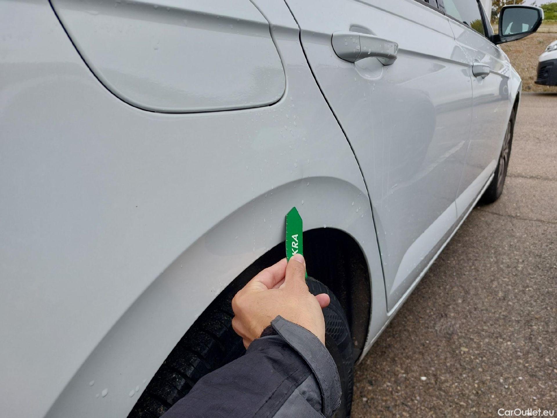  Volkswagen  Polo VOLKSWAGEN  / 2021 / 5P / berlina con portón Life 1.0 TSI 70kW (95CV) #11