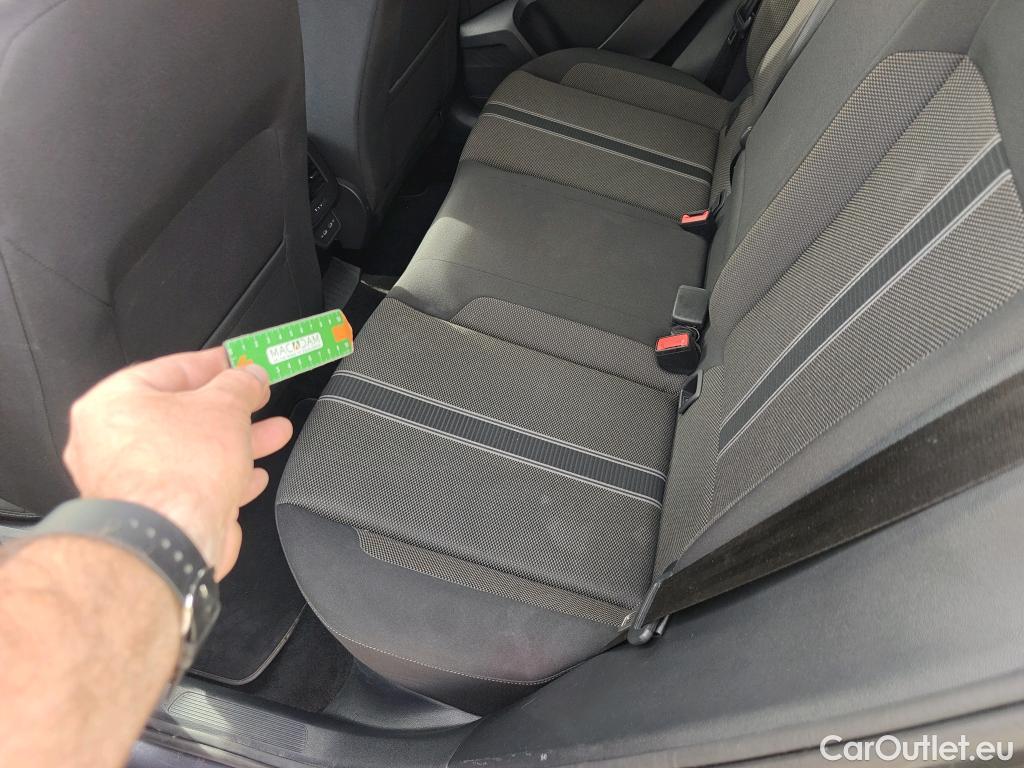  Volkswagen  T-ROC VOLKSWAGEN  / 2017 / 5P / todoterreno Advance 2.0 TDI 110kW (150CV) DSG (AC2) #4