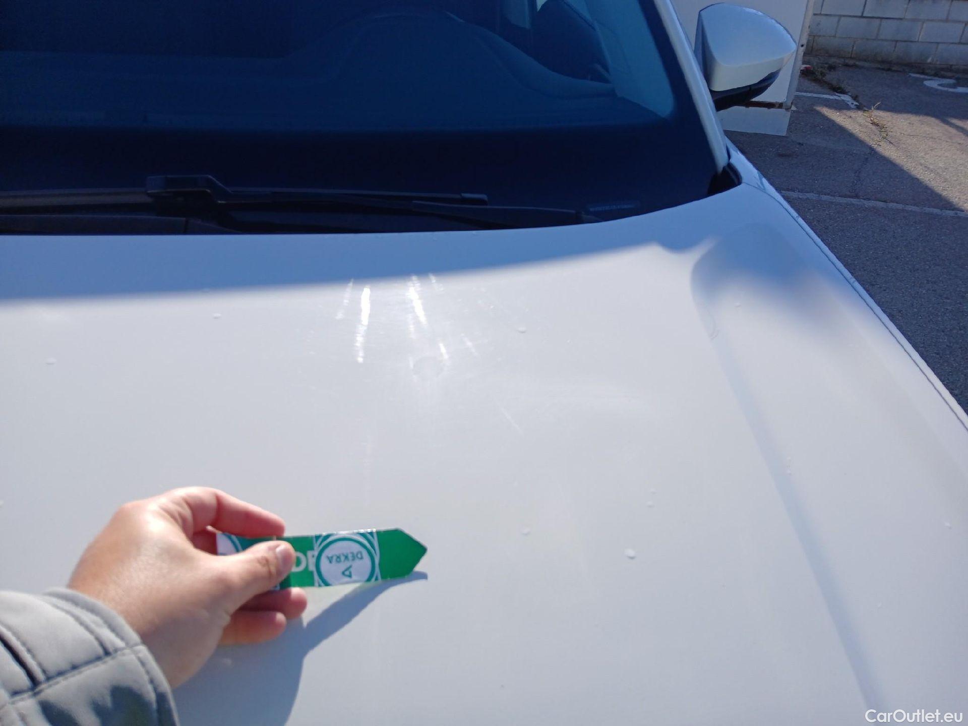  Volkswagen  T-CROSS VOLKSWAGEN  / 2018 / 5P / todoterreno Advance 1.0 TSI 85kW (115CV) DSG (AC) #2